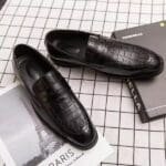 Gentle leather shoes with rubber sole