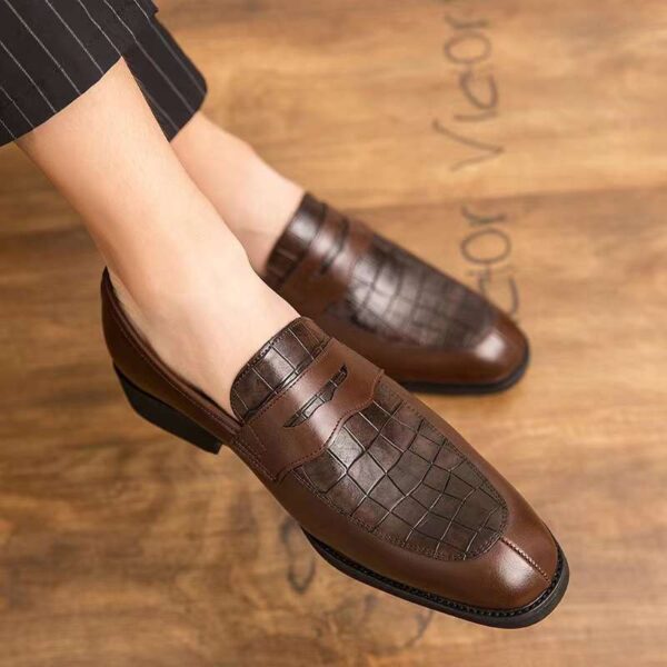Gentle leather shoes with rubber sole - Image 3